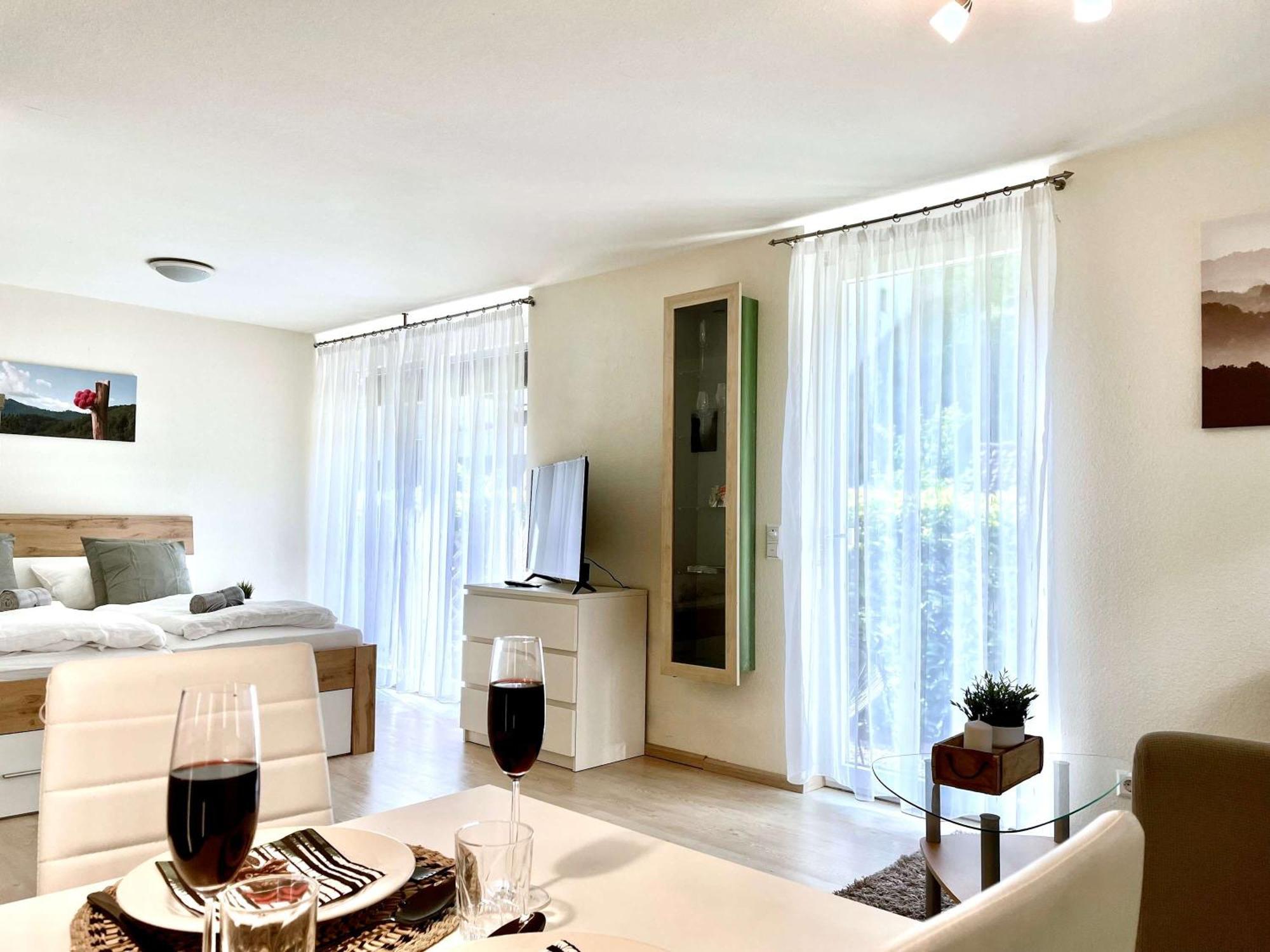 Relaxapartments Black Forest Diamond Direkt An Der Hornberger Freilichtbuehne - Sonnenterrasse Mit Blick Auf Das Hornberger Schloss, Schnelles Internet, Fuer Bis Zu 2 Personen Buitenkant foto